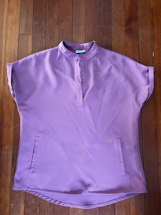 luuna scrubs Other - Women's Lavender Short-Sleeve Polo Top